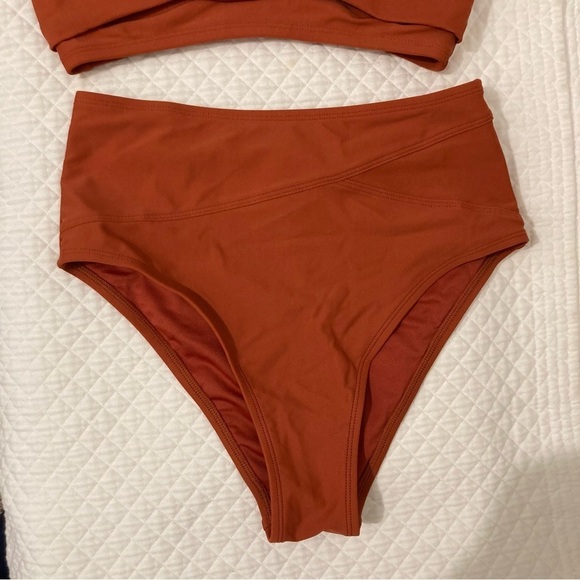 Cupshe Rust Bikini Set - Picture 3 of 5